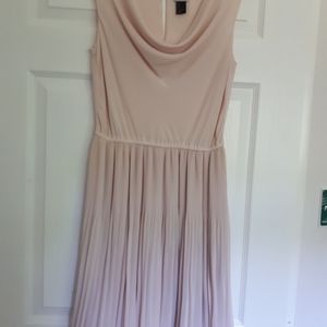 Modern/ Classic fit Dress